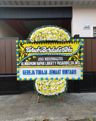 Papan Bunga Duka di Kakas