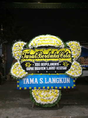 Papan Bunga Duka di Kakas