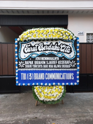 Papan Bunga Duka di Kakas